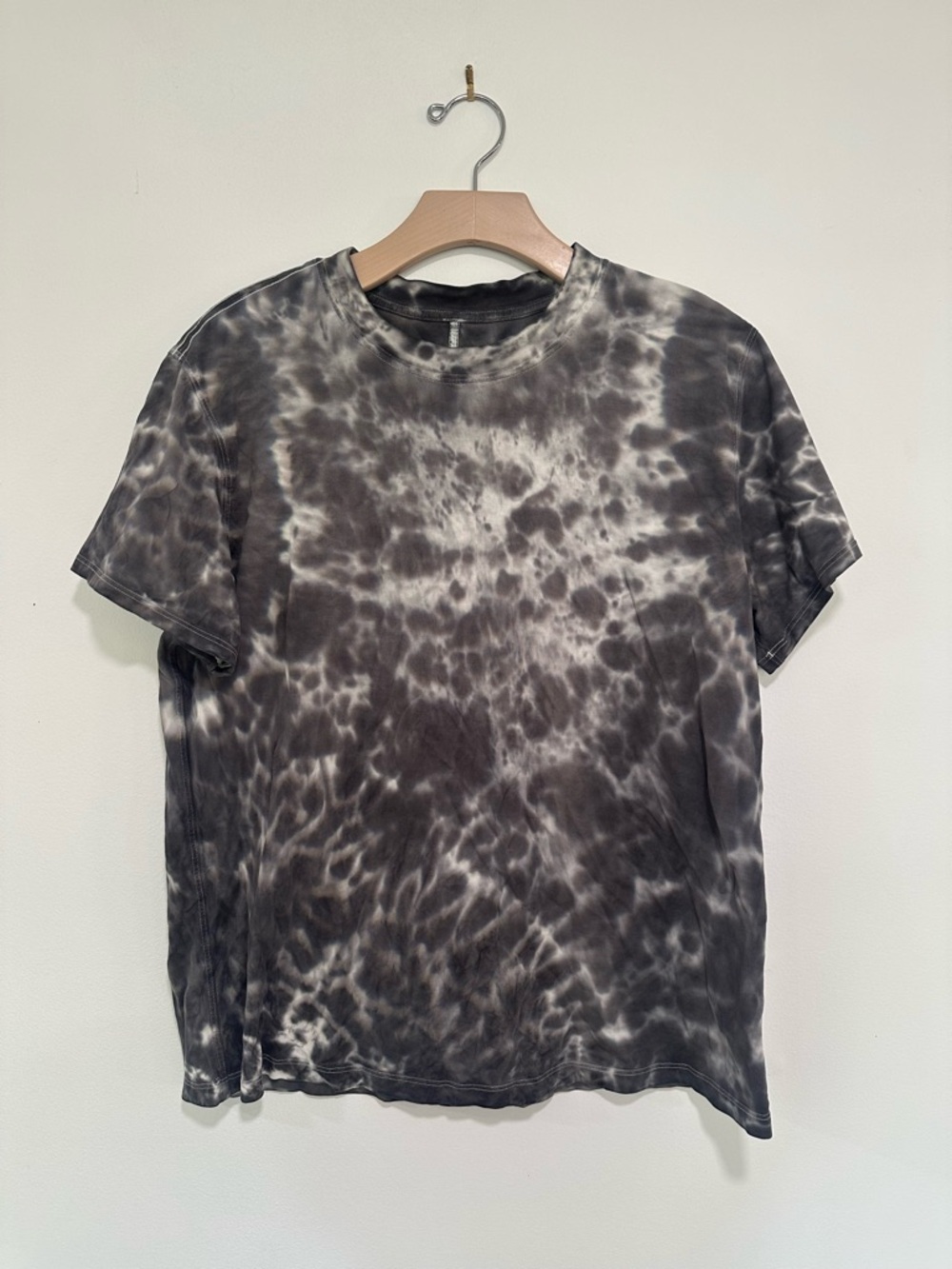 Lululemon All Yours Short sleeve tee - women’s 8